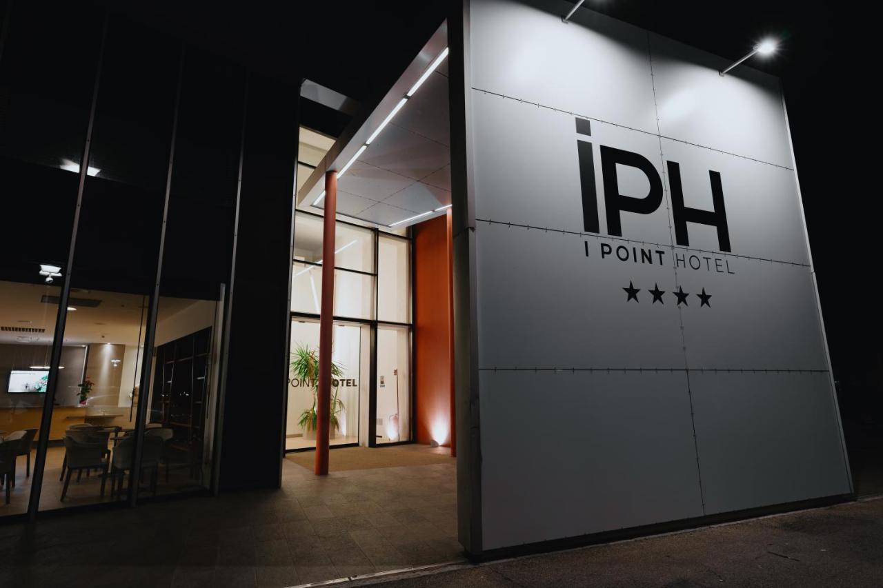 New Ipoint Hotel サン・ジョヴァンニ・イン・ペルシチェート エクステリア 写真