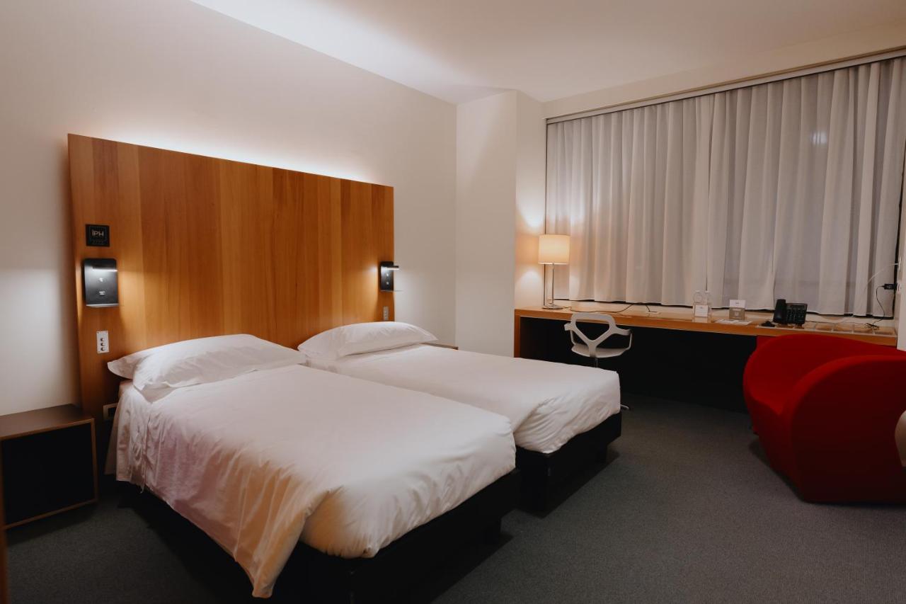 New Ipoint Hotel サン・ジョヴァンニ・イン・ペルシチェート エクステリア 写真